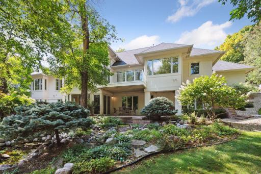 13916 Emerald Ridge, Hopkins, MN 55305
