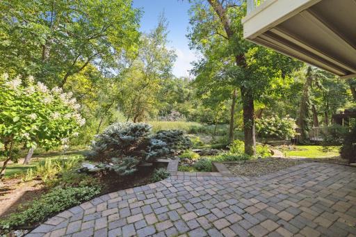 13916 Emerald Ridge, Hopkins, MN 55305