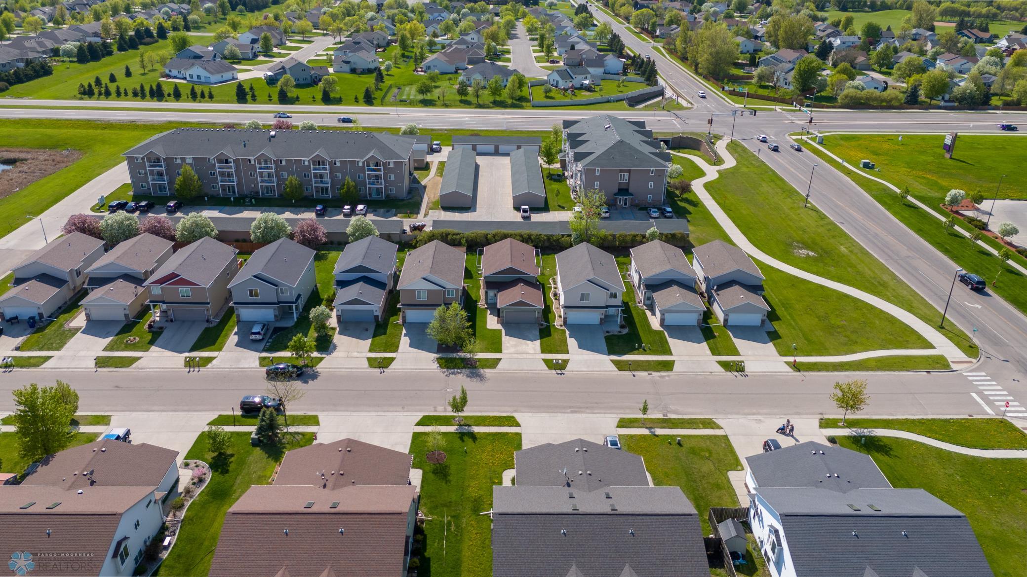 4007 9th St S MHD-03.jpg