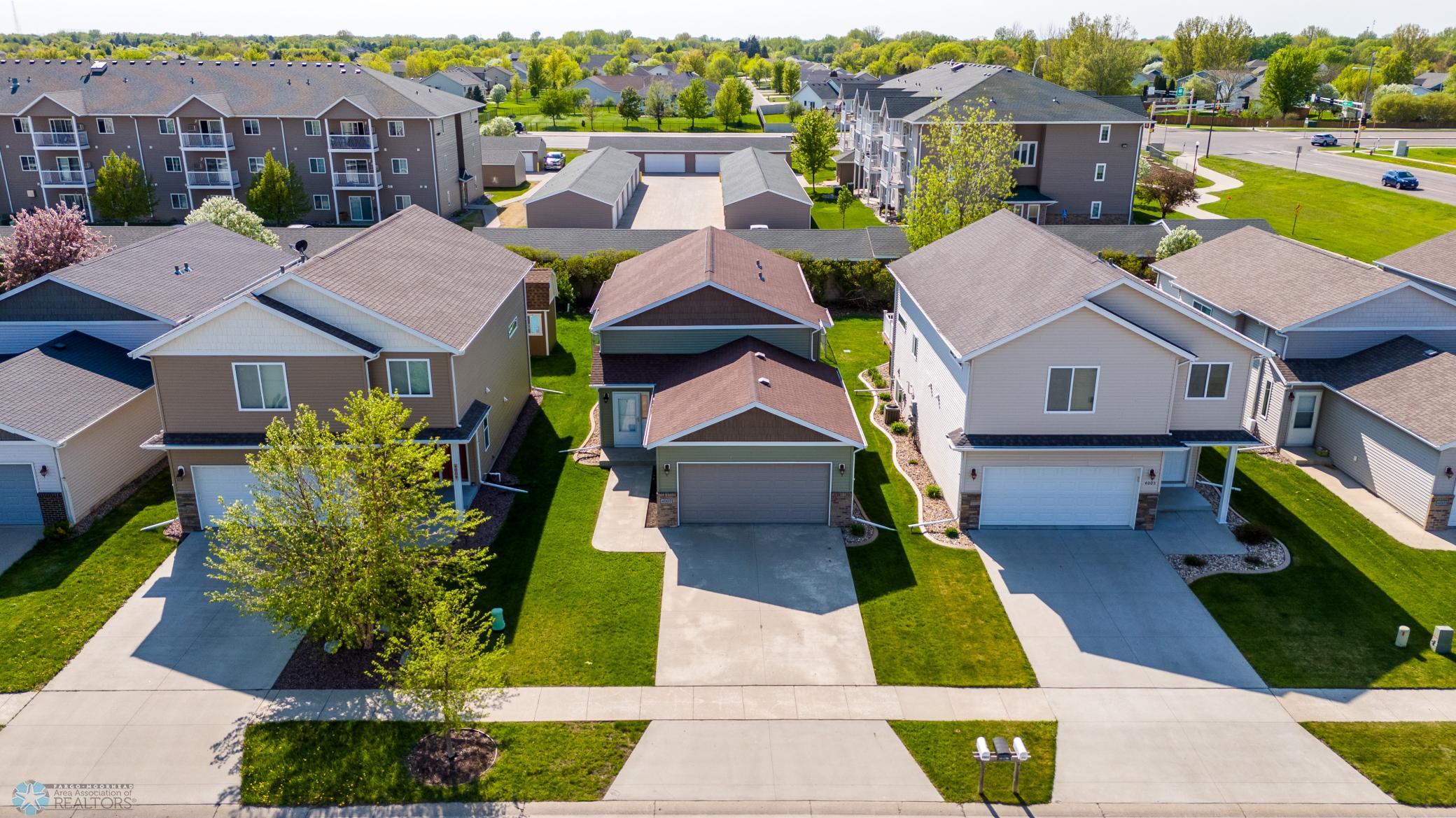 4007 9th St S MHD-02.jpg