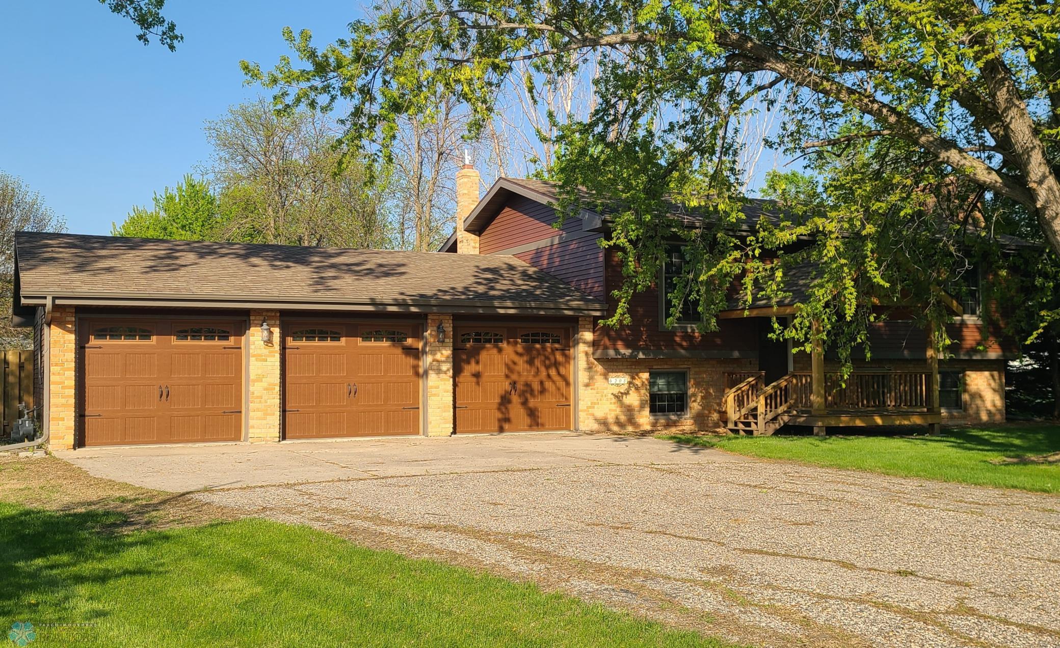 Triple Garage