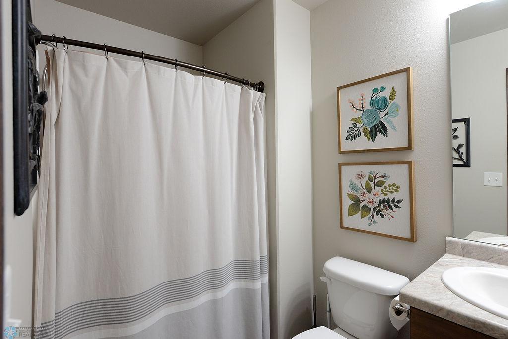 Lower level 3/4 bath