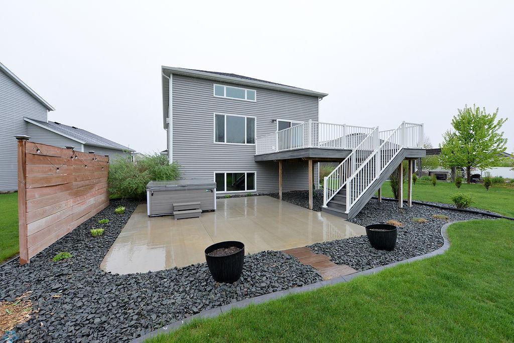 Concrete patio/curb edging