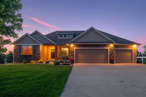 1616 Manchester Place, Waconia, MN 55387