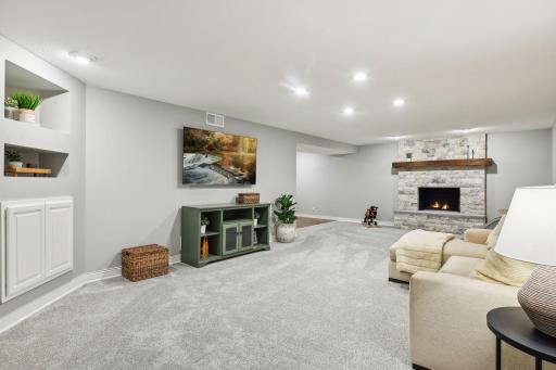 2113 Meeting Street, Wayzata, MN 55391