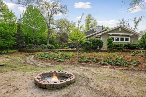 2113 Meeting Street, Wayzata, MN 55391