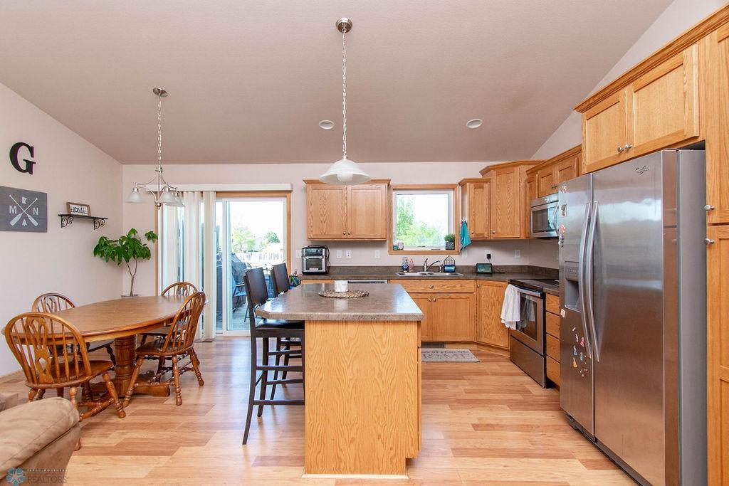 Kitchen/Dining