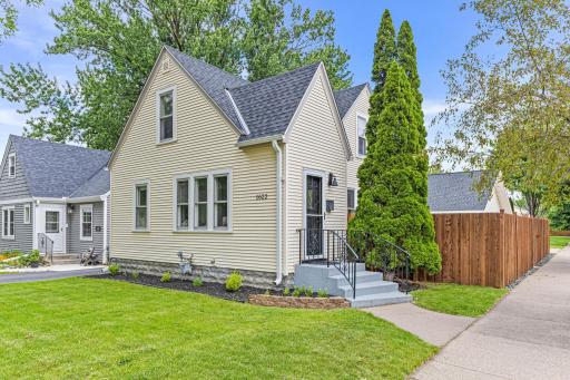 1622 Fernwood Street, Saint Paul, MN 55108