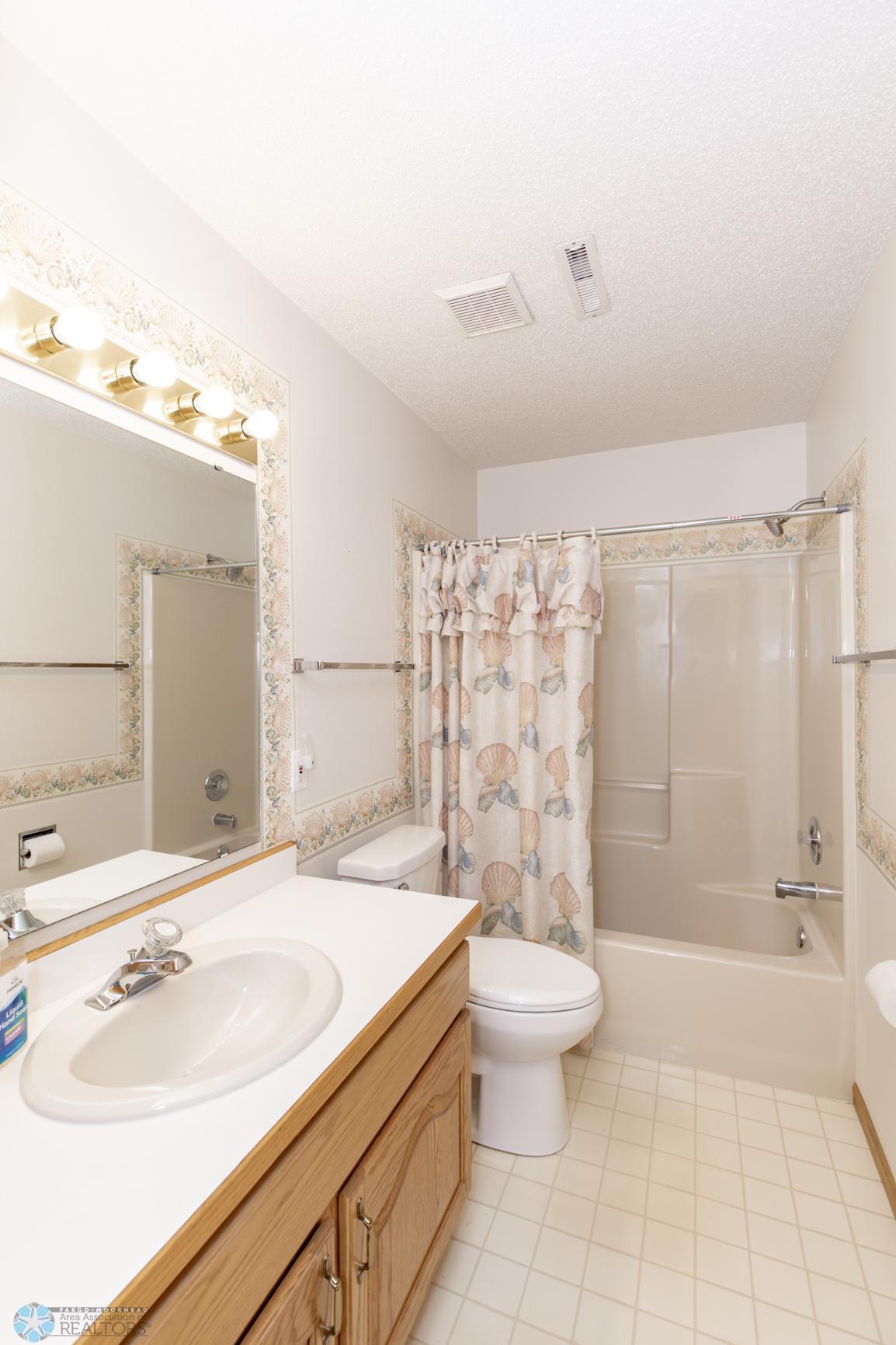 Bathroom 3 - Full
