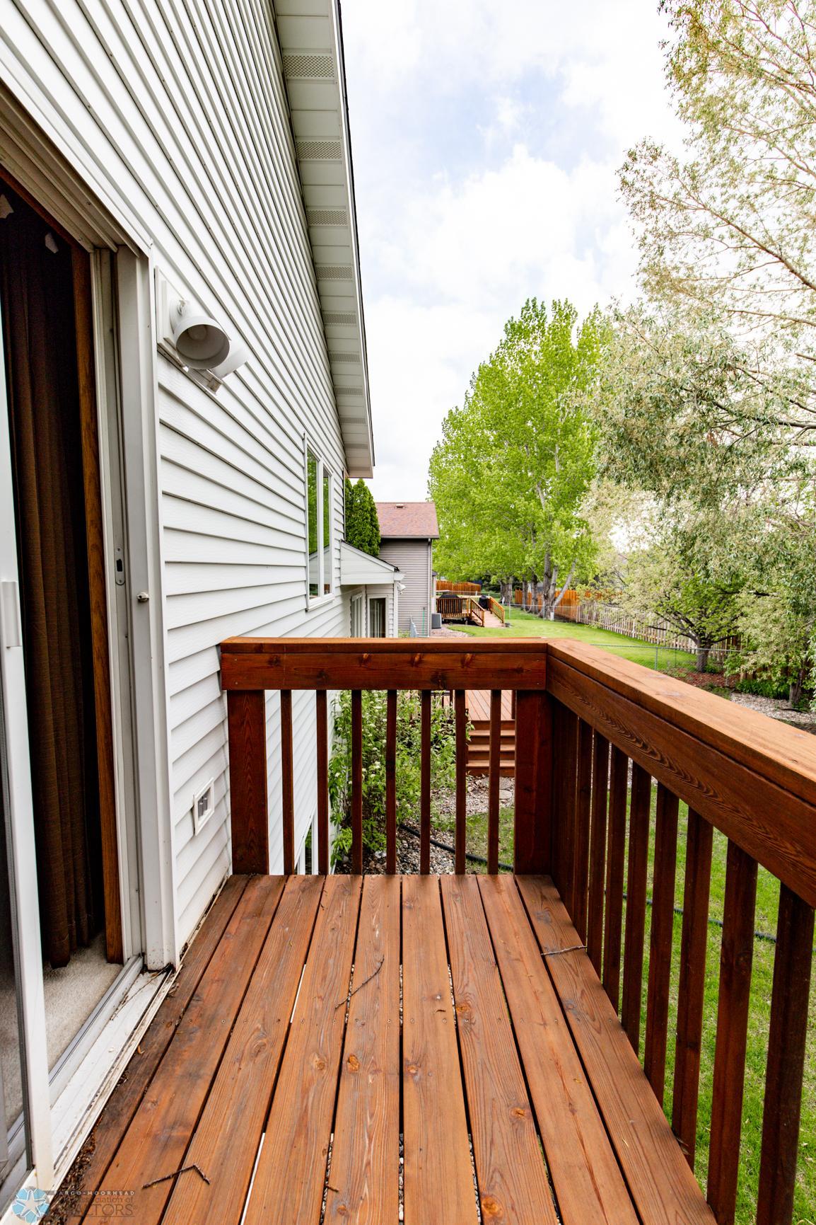 Balcony off master