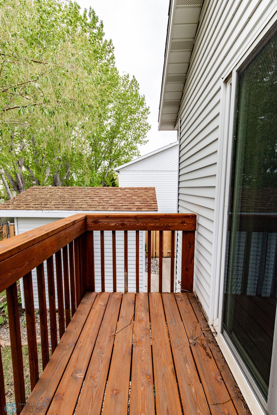 Balcony off master
