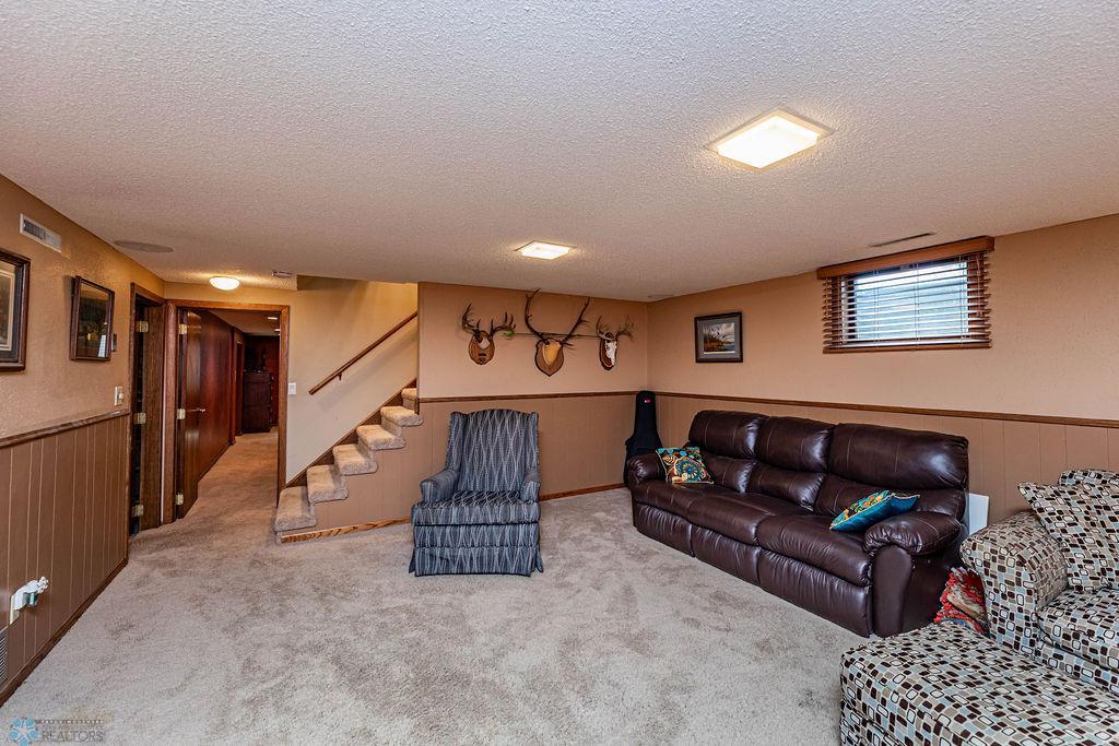 Spacious Family Room