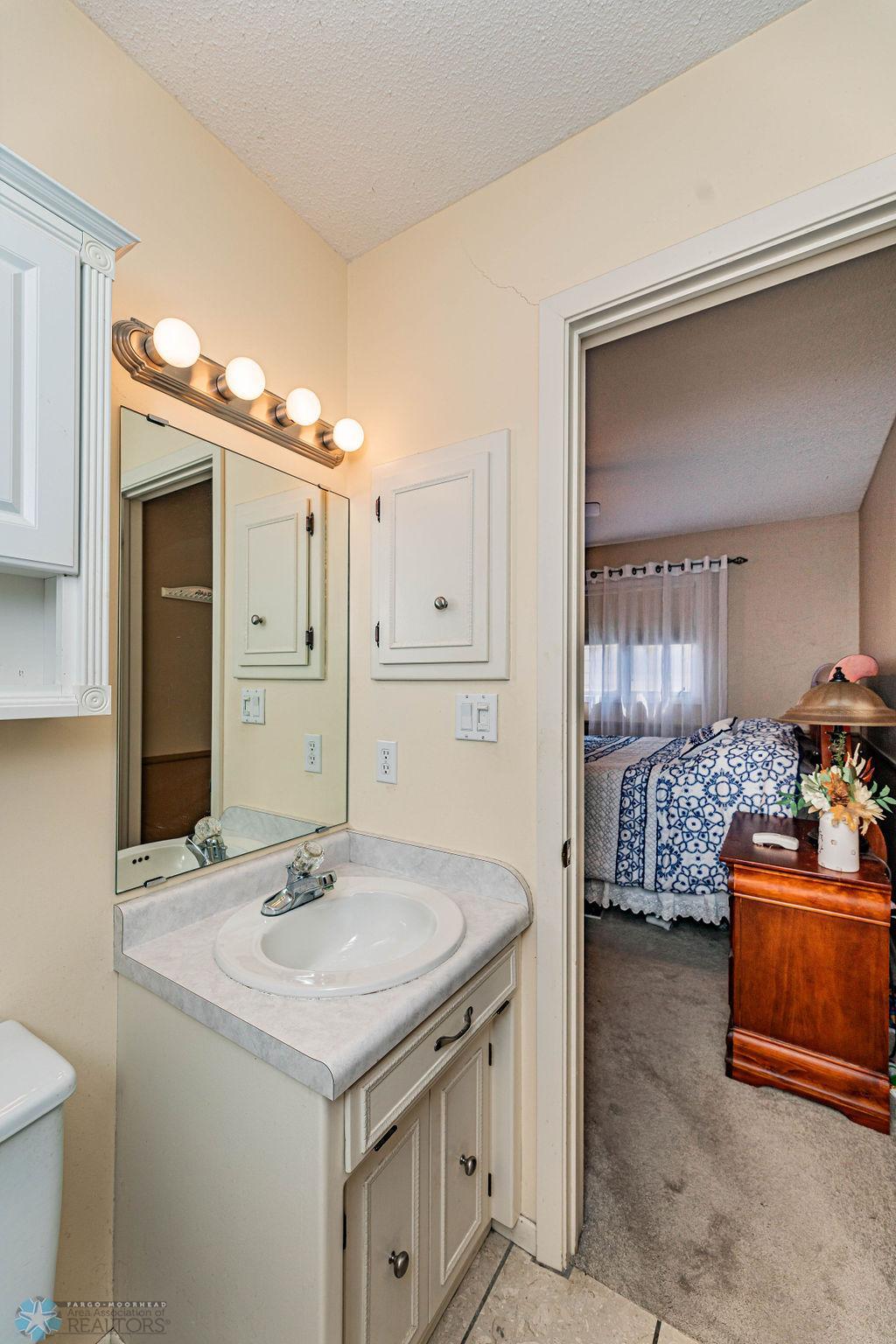 Ensuite Bathroom