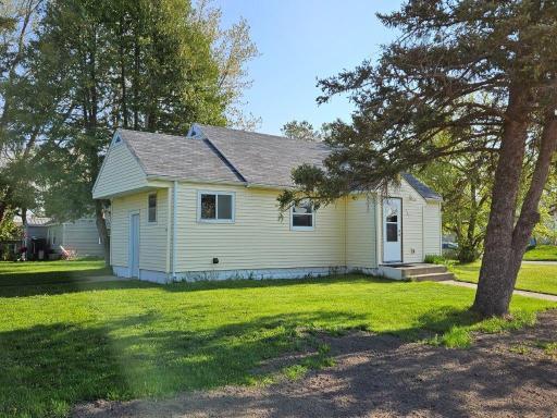 505 1st Street SW, Bagley, MN 56621