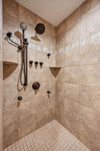 11484 NW Hoyer Avenue NW, Annandale, MN 55302