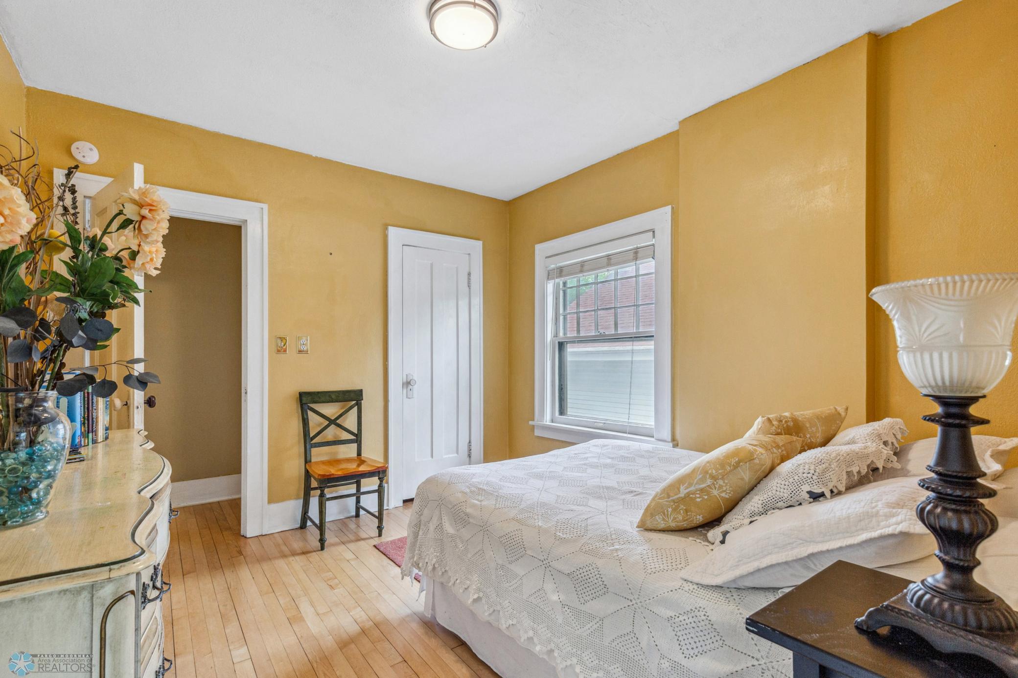 Bedroom 2 - sunny space!