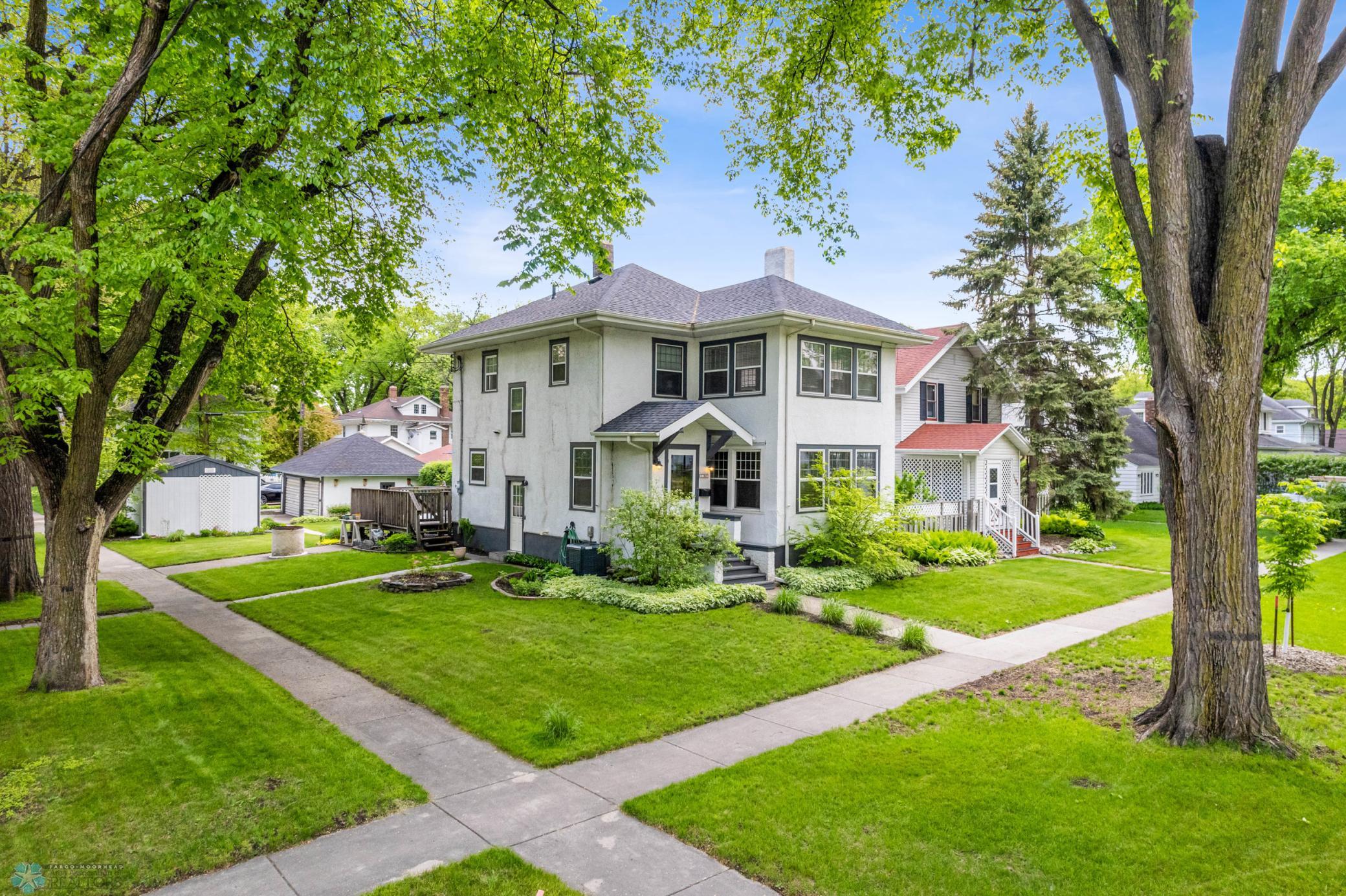 Enjoy your extra space and privacy on this corner Lot