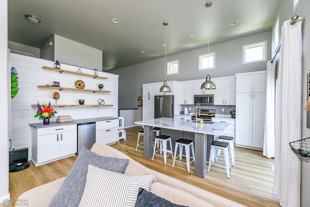 Living room to Kitchen
