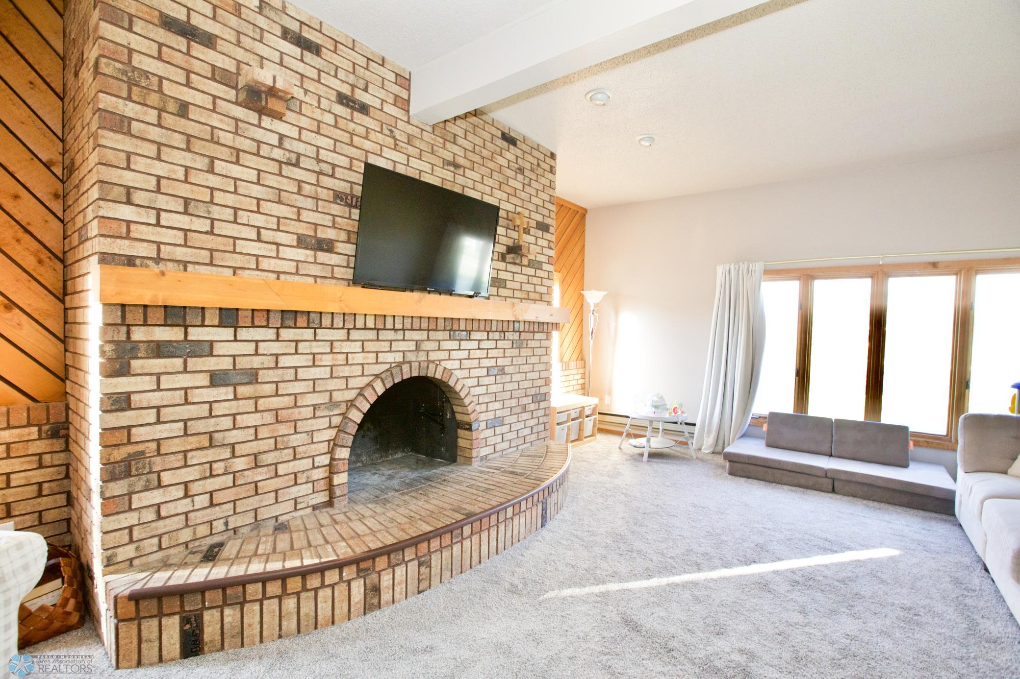 Living Room FIreplace
