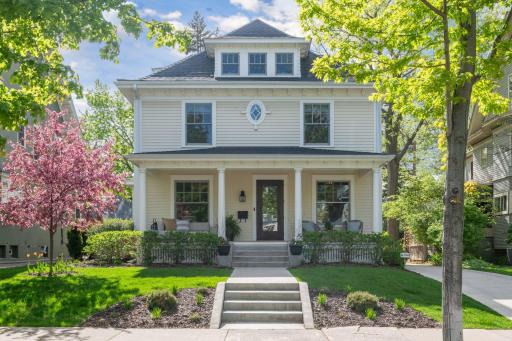 1916 James Avenue S, Minneapolis, MN 55403