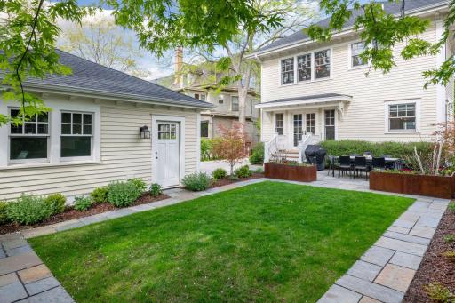 1916 James Avenue S, Minneapolis, MN 55403