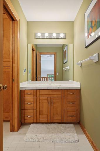 2340 Abingdon Way, Long Lake, MN 55356