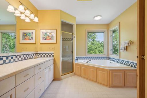 Full Primary Bath with double vanities and separate jetted tub and shower