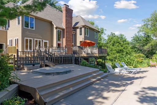 2340 Abingdon Way, Long Lake, MN 55356
