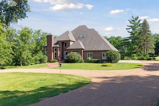 2340 Abingdon Way, Long Lake, MN 55356