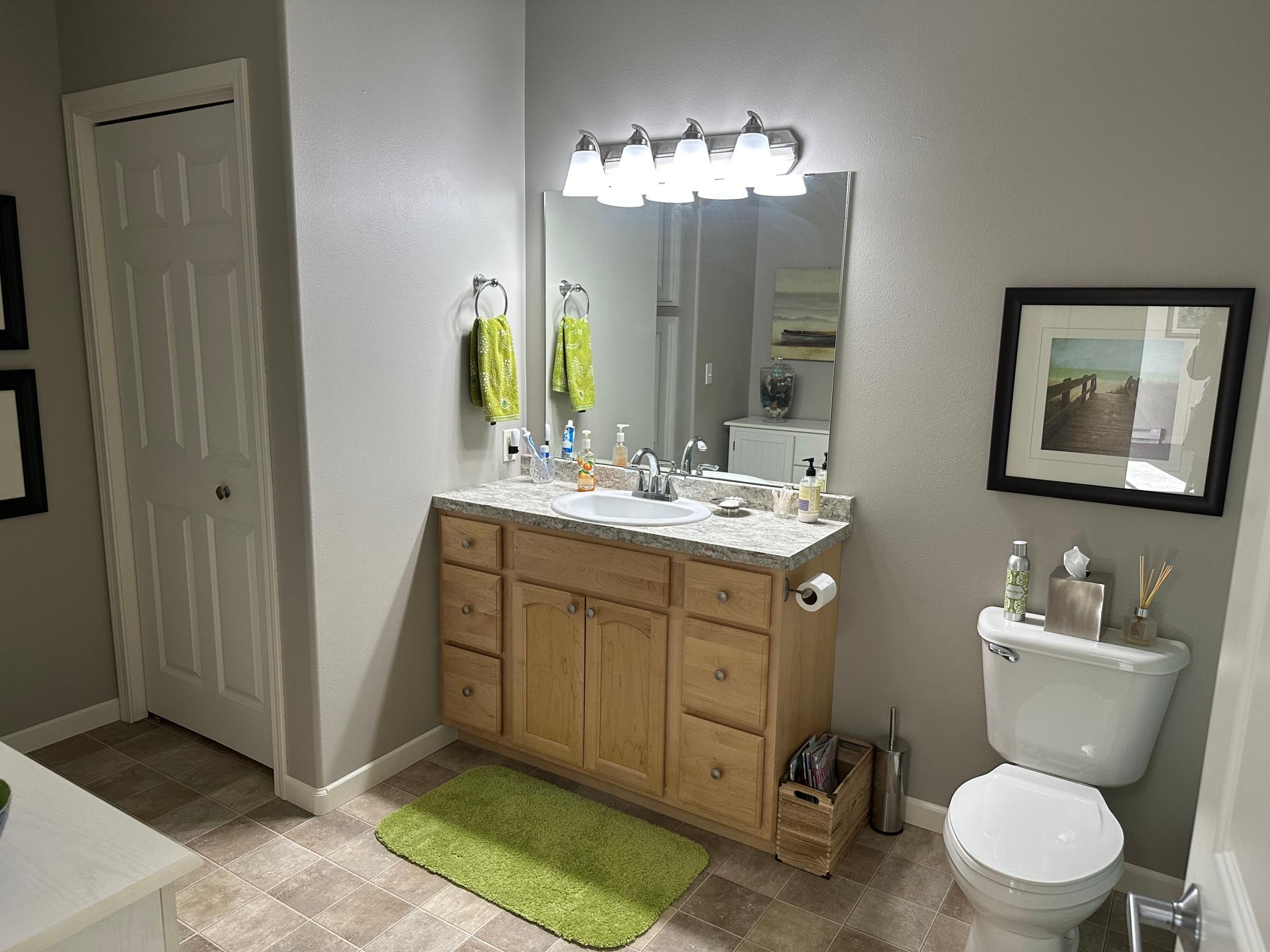 Main full bath.jpg