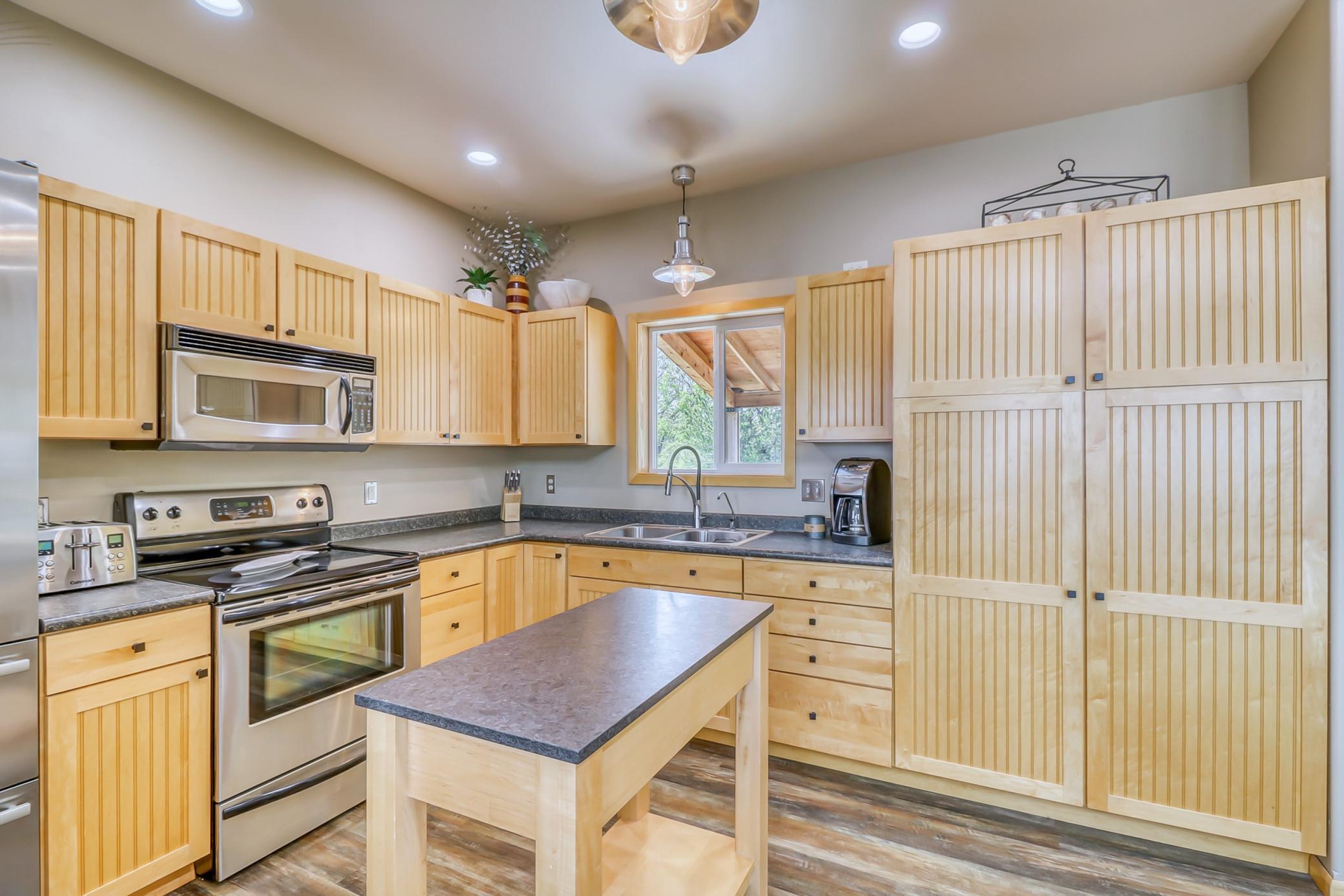 Kitchen1_1.jpg