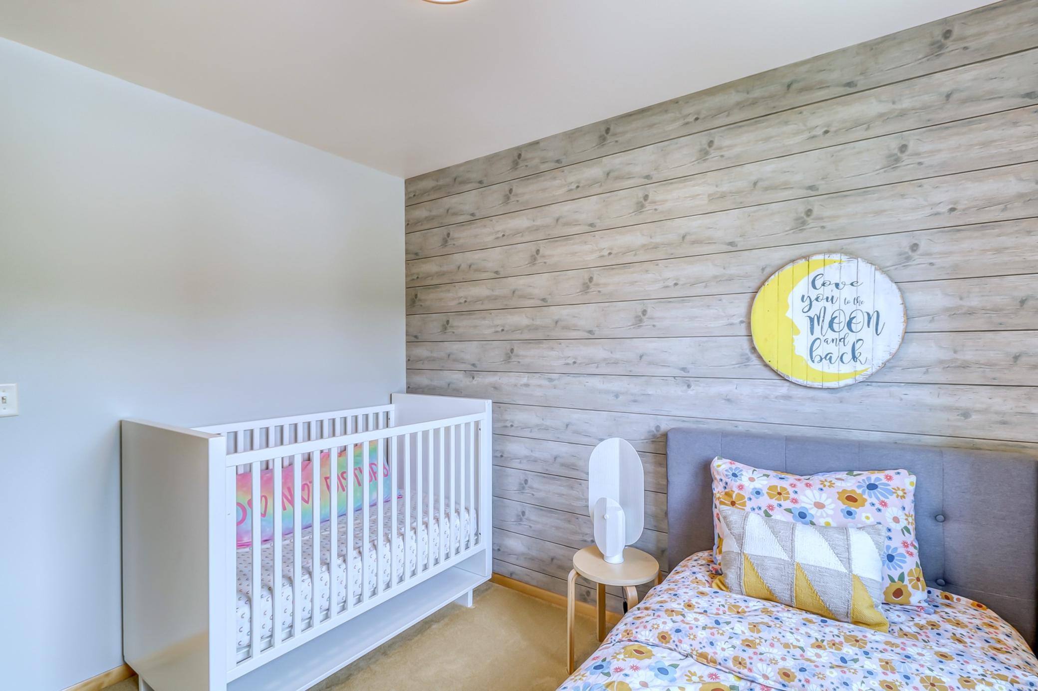 Upstairs Bedroom2_2.jpg
