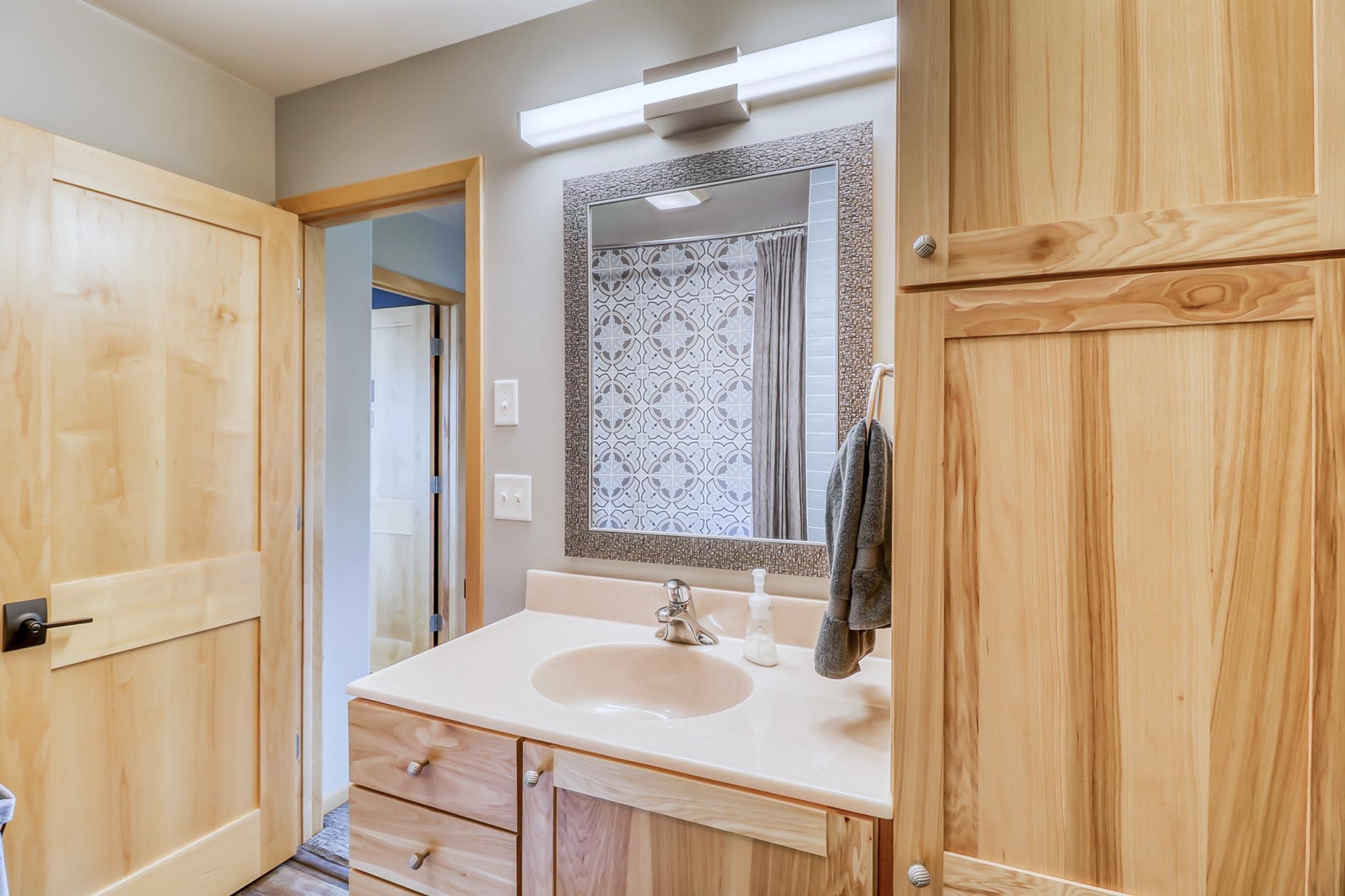 Upstairs Bathroom1_1.jpg