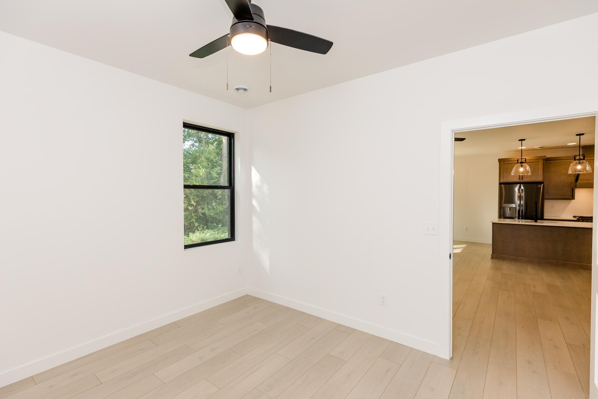 112 10th Ave SE Pelican Rapids-18.jpg
