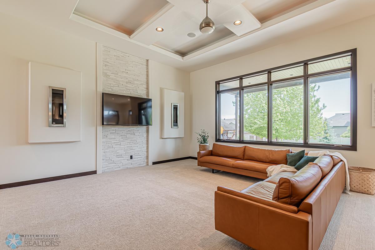 Living_Room_2.jpg