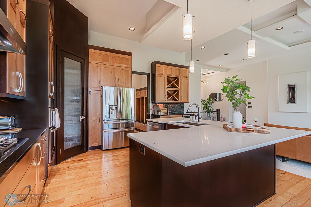 Kitchen_3.jpg