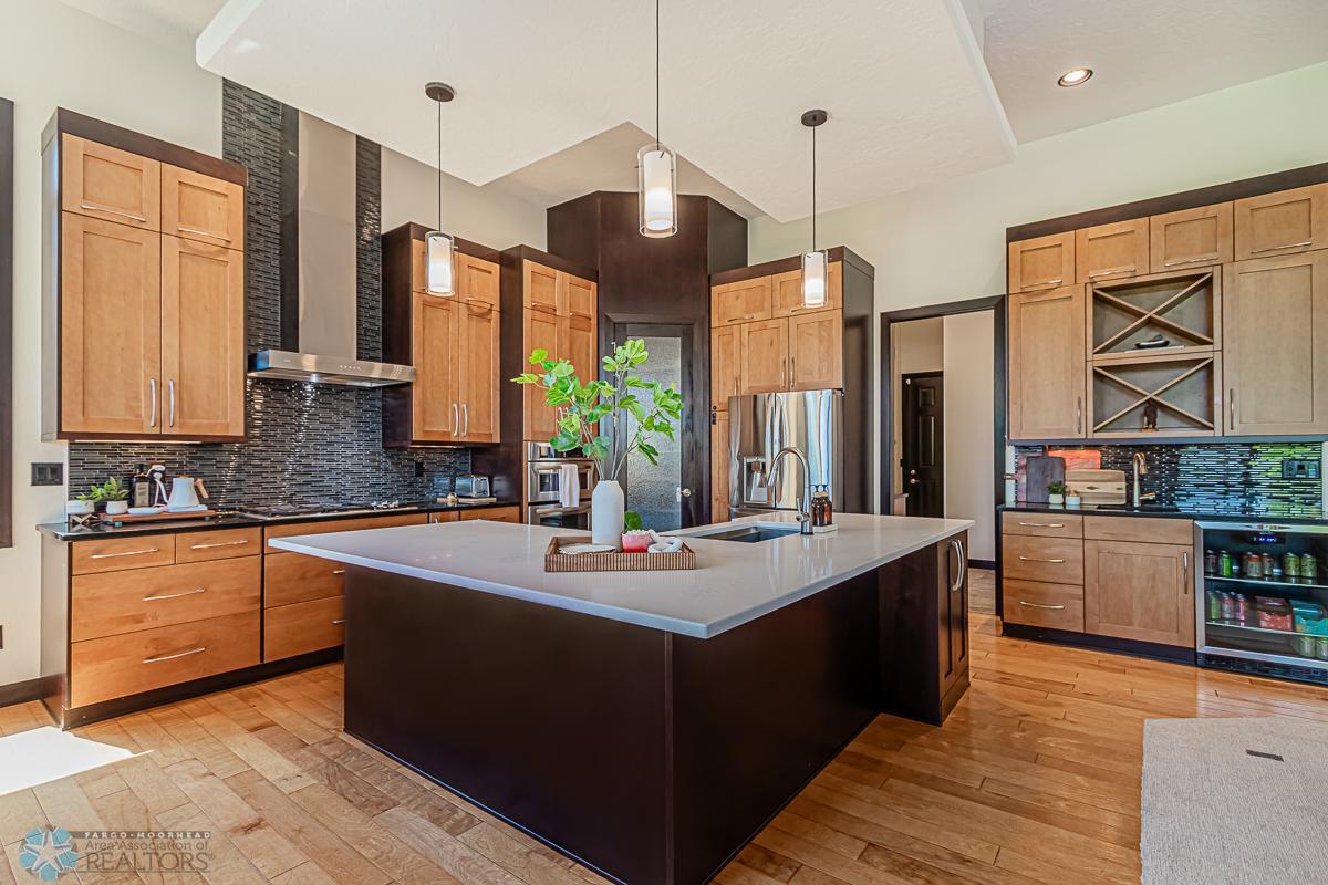 Kitchen_2.jpg