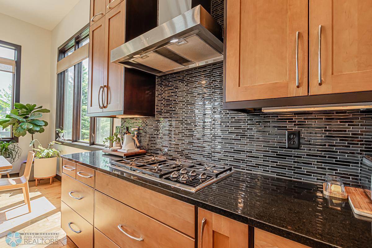 Kitchen_4.jpg