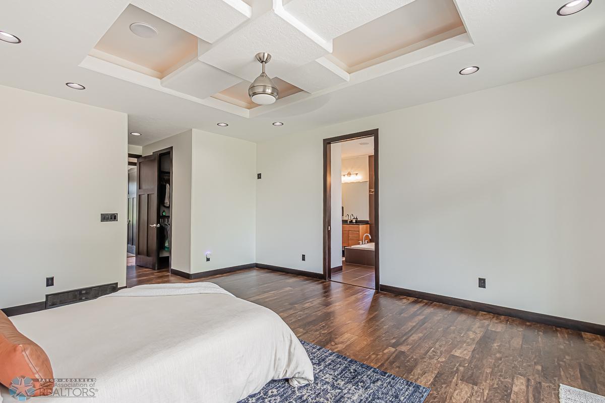 Primary_Bedroom_3.jpg