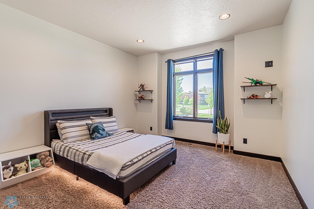 Bedroom2_1.jpg