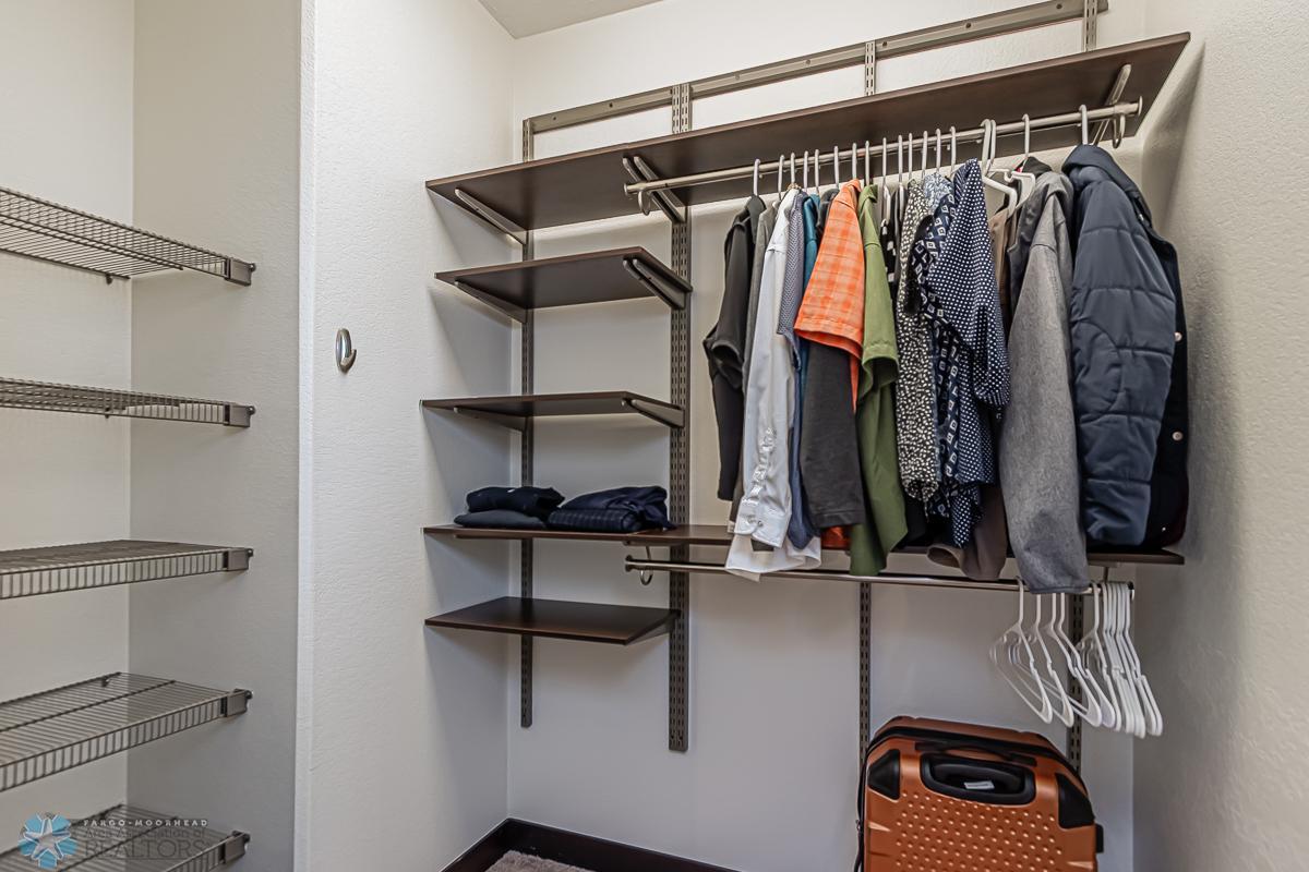 Bedroom5_3.jpg