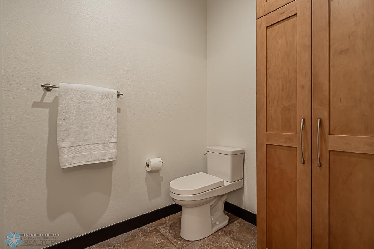 Basement_Bathroom_4.jpg