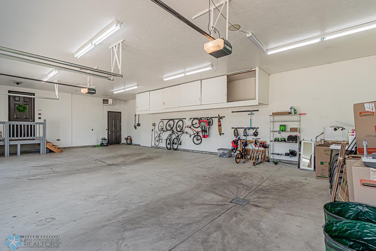 Garage_3.jpg