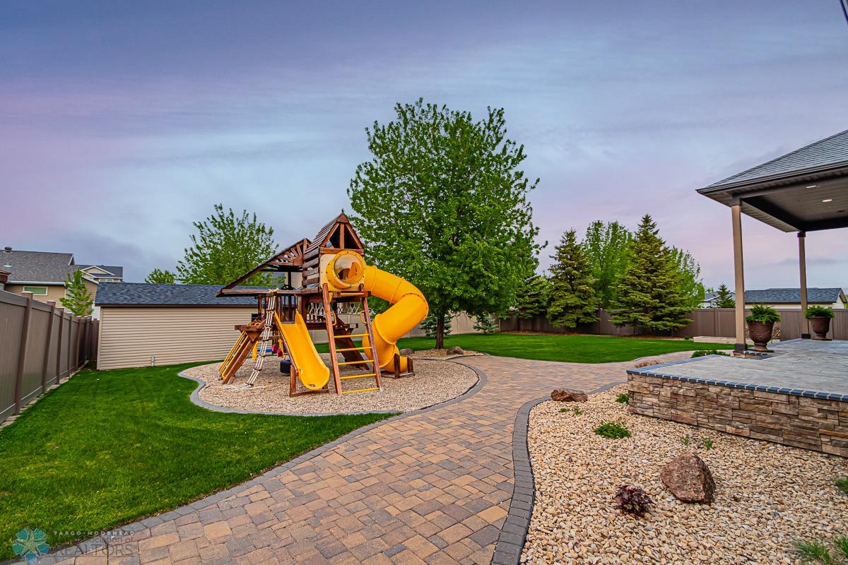 Backyard_1.jpg