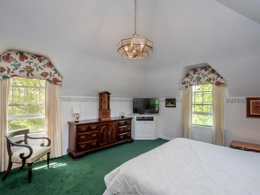 1335 Beechwood Place, Saint Paul, MN 55116