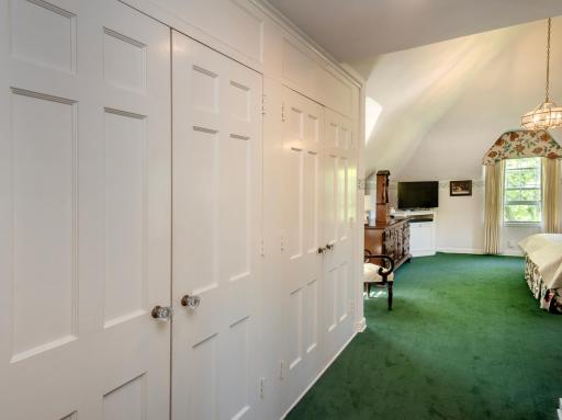 1335 Beechwood Place, Saint Paul, MN 55116