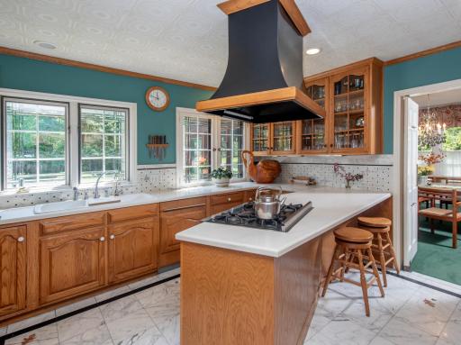 1335 Beechwood Place, Saint Paul, MN 55116