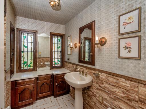 1335 Beechwood Place, Saint Paul, MN 55116