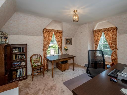 1335 Beechwood Place, Saint Paul, MN 55116