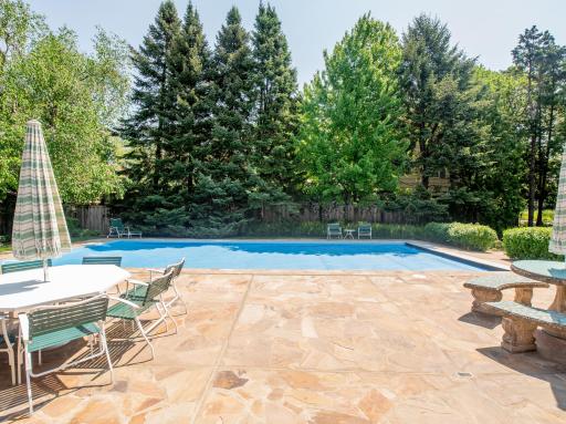 1335 Beechwood Place, Saint Paul, MN 55116